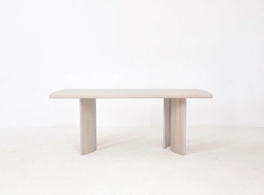 Crest Table