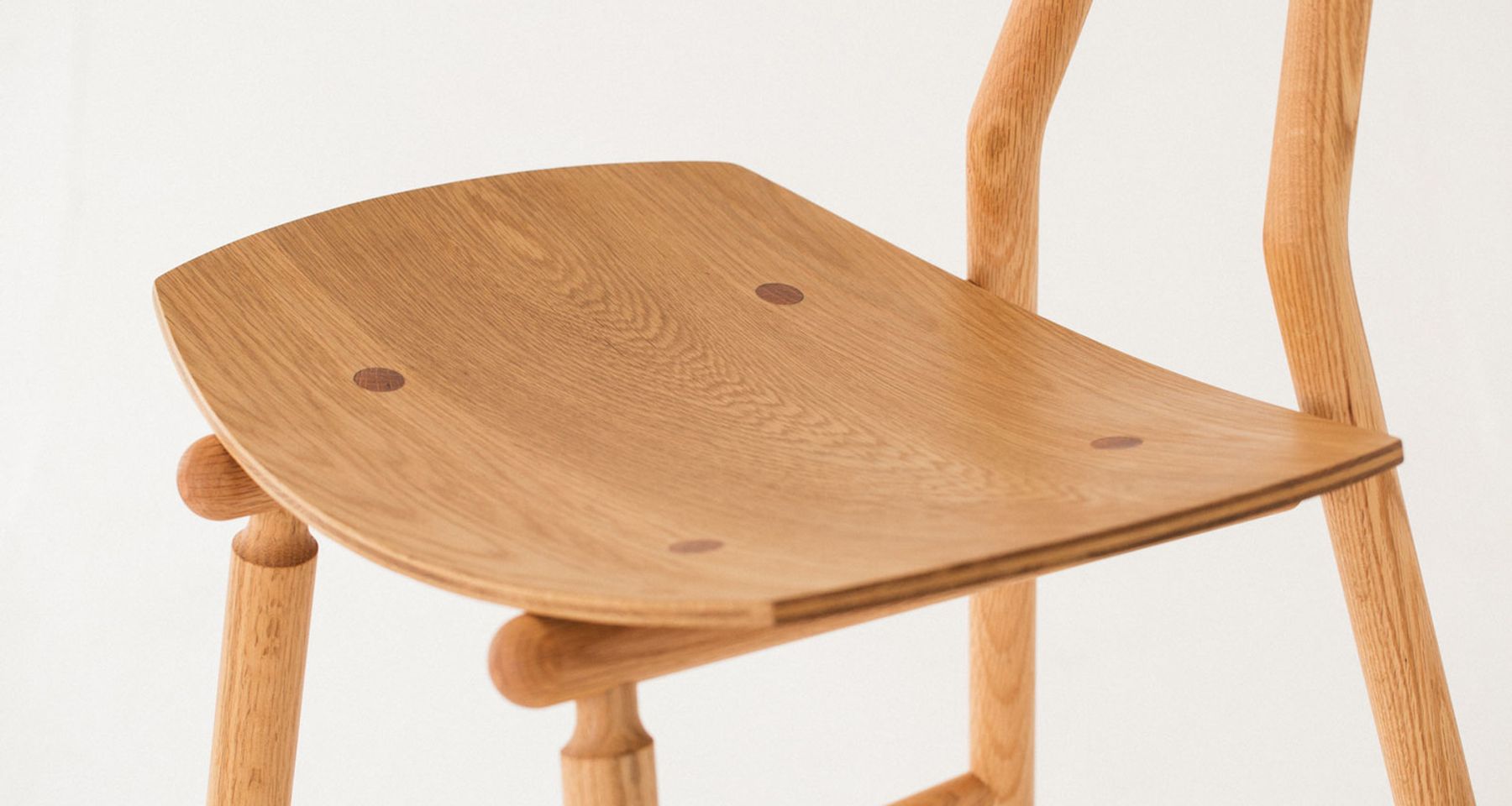 Hiro Barstool by De JONG & Co.