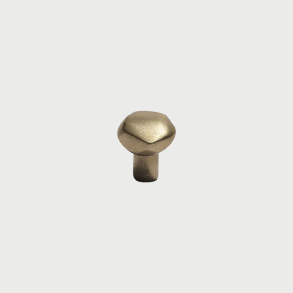 Brass Hardware Elemental Hold: Pebble 
