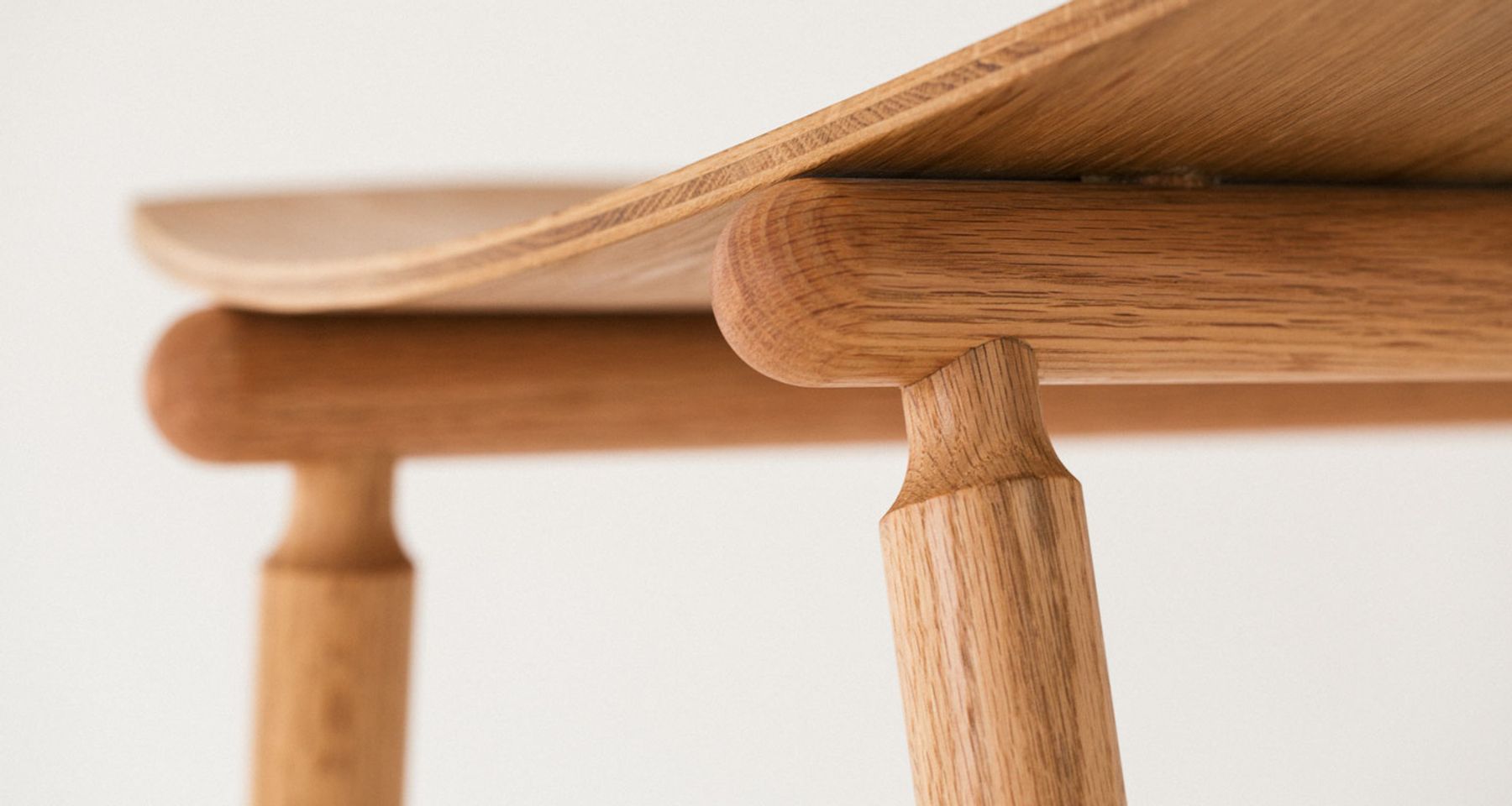 Hiro Barstool by De JONG & Co.