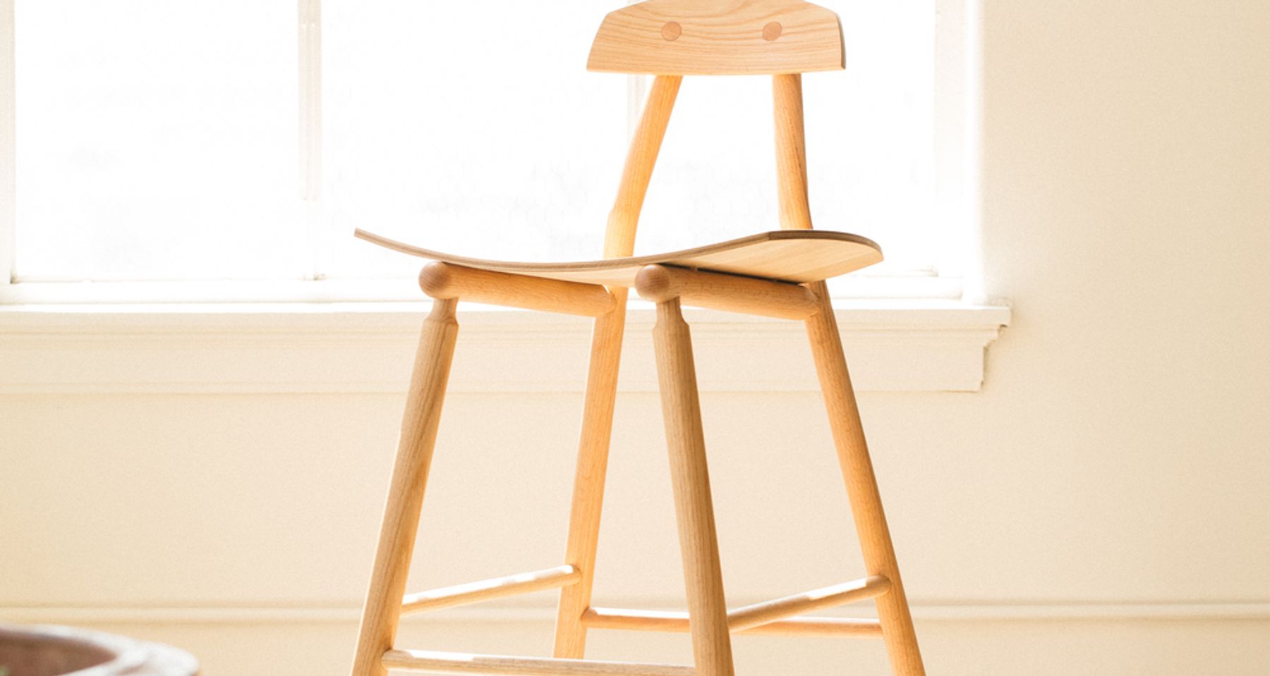 Hiro Barstool by De JONG & Co.