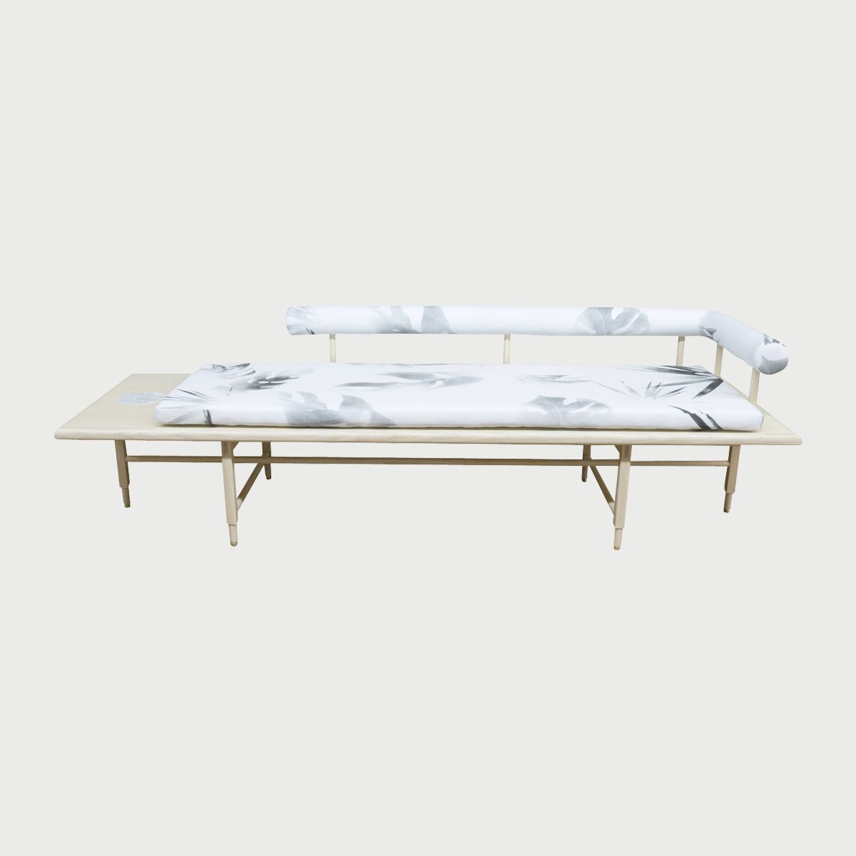 St. Charles Day bed