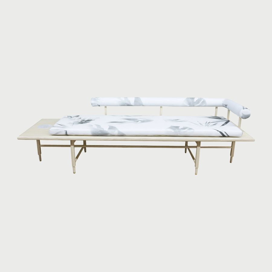 St. Charles Day bed
