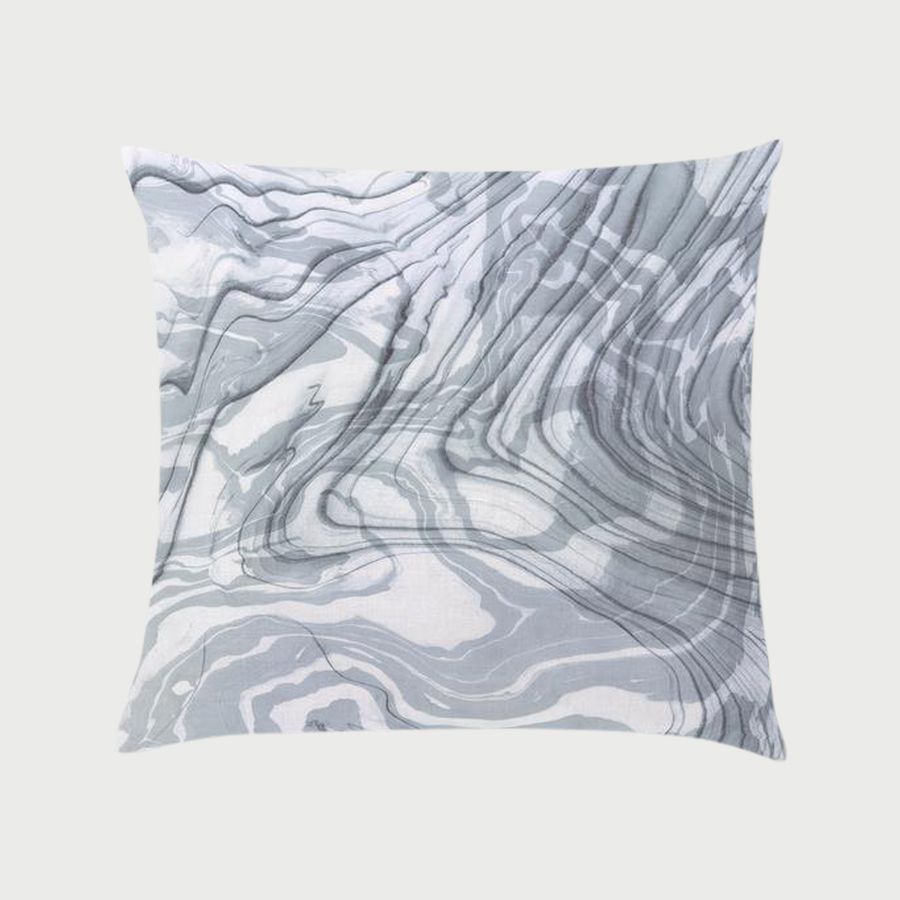 Sumi Pillow in Flow