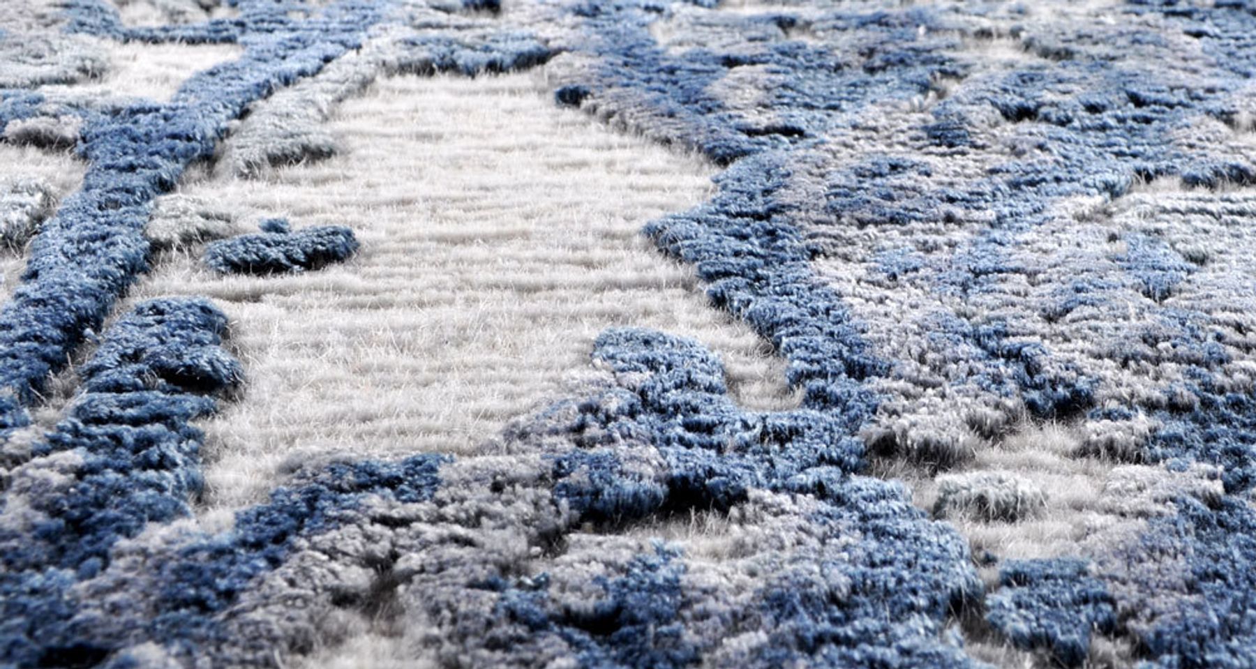 Mineral Rug by Bronsen