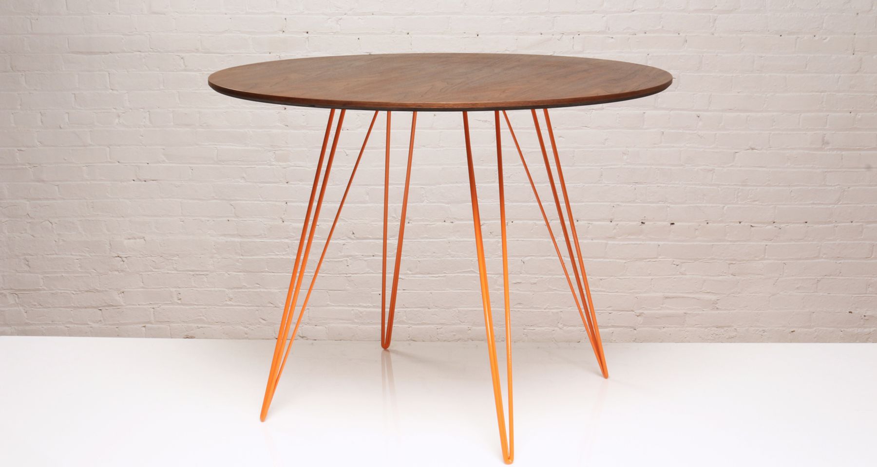 Williams Dining Table Circle by Tronk