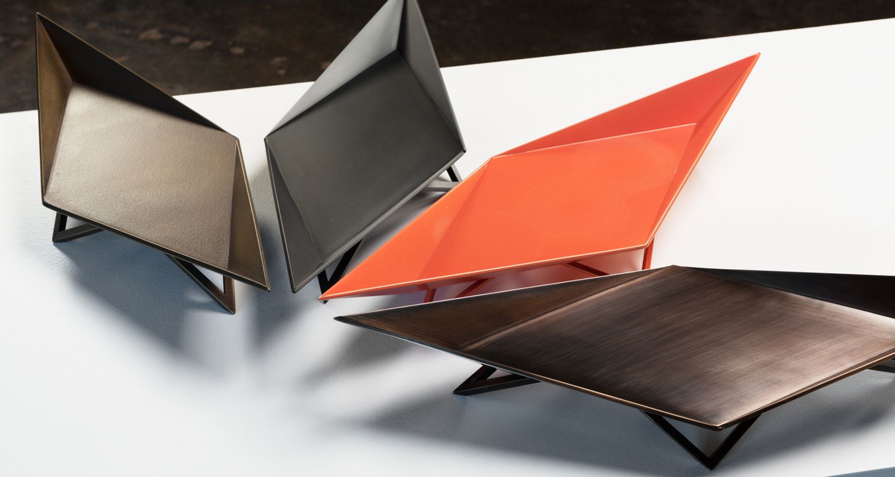 Waypoint Centerpiece | Dark Bronze by Force/Collide