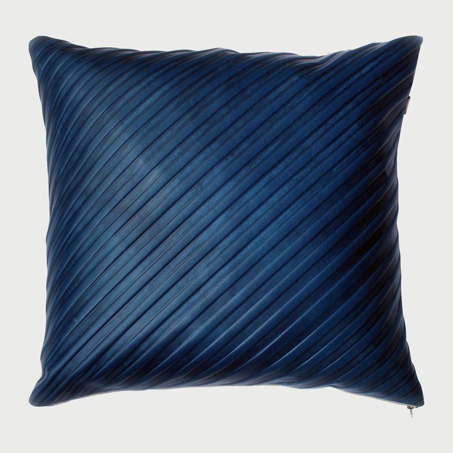 Set Stripe Emboss Pillow