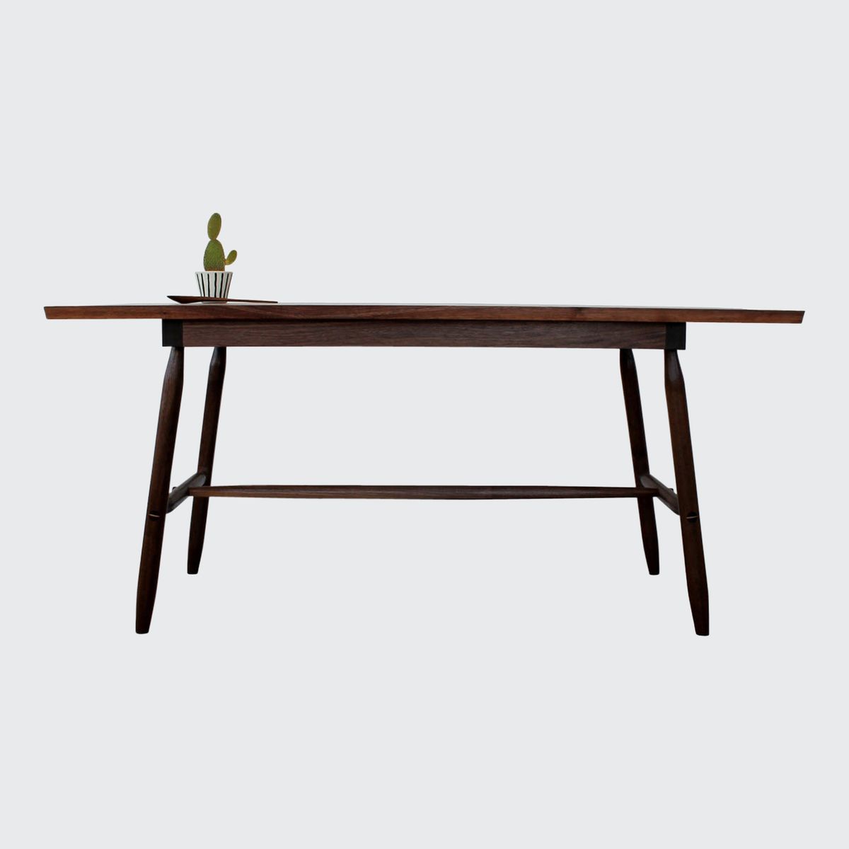 Misterioso Dining Table