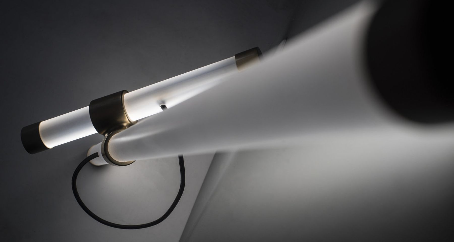 Leaning Axis Light by Thislexik