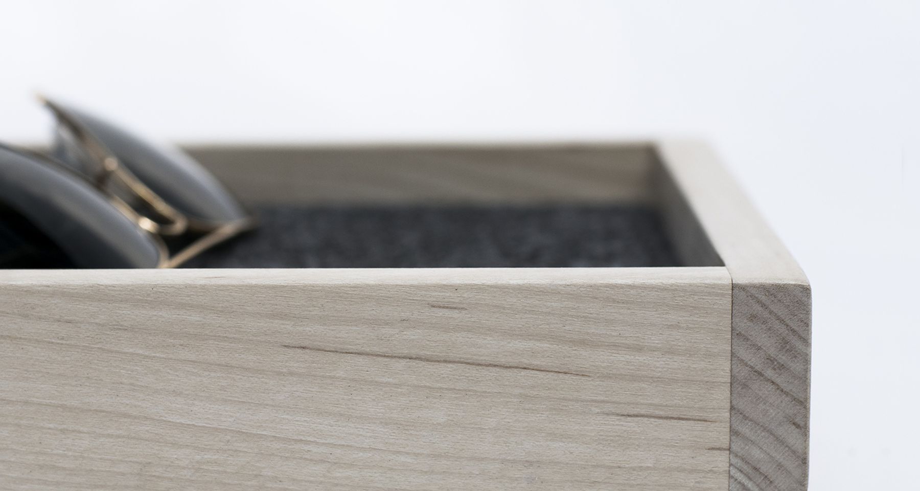 Wood and felt - Valet Tray by KomoLab