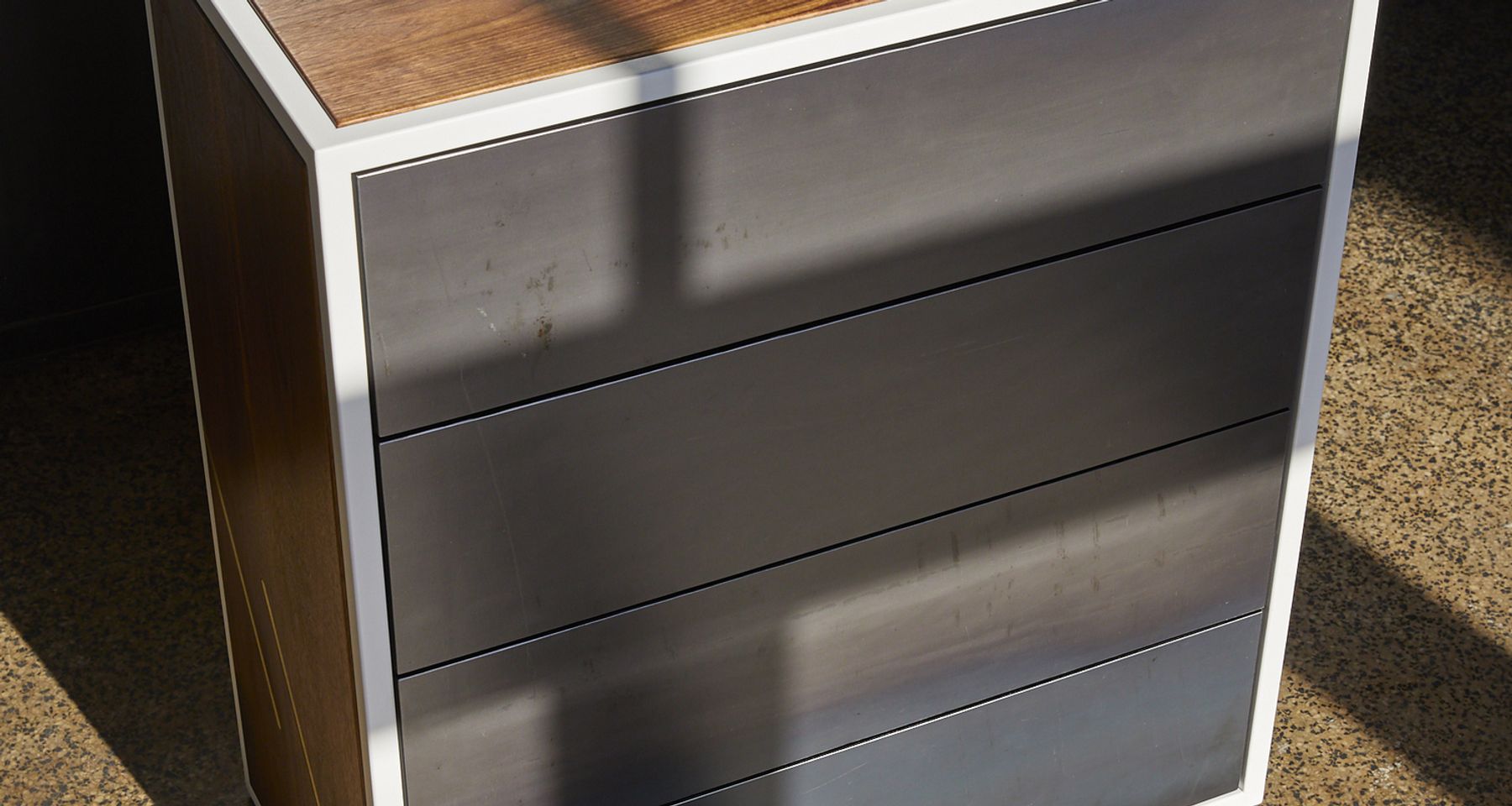 Lateral Dresser by CAUV Design