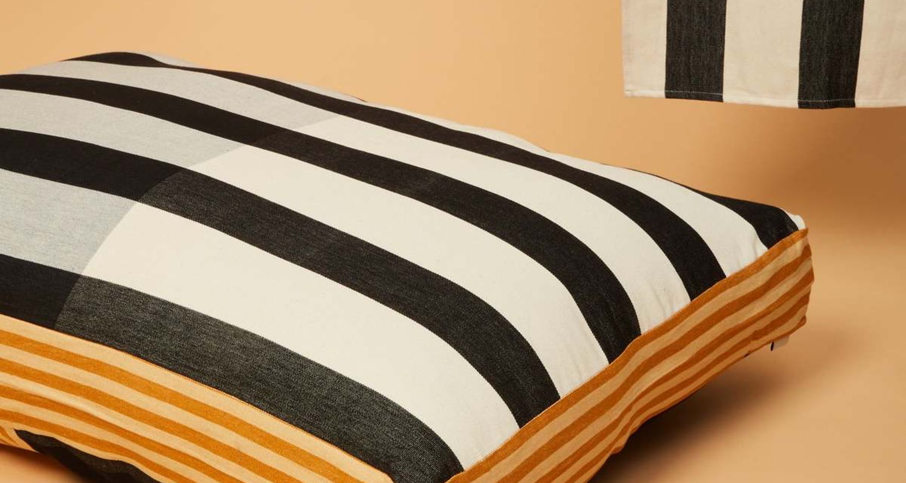 Pepper Dog Bed by MINNA Goods