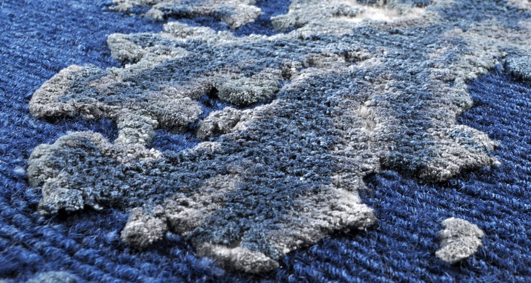 Mineral Rug by Bronsen