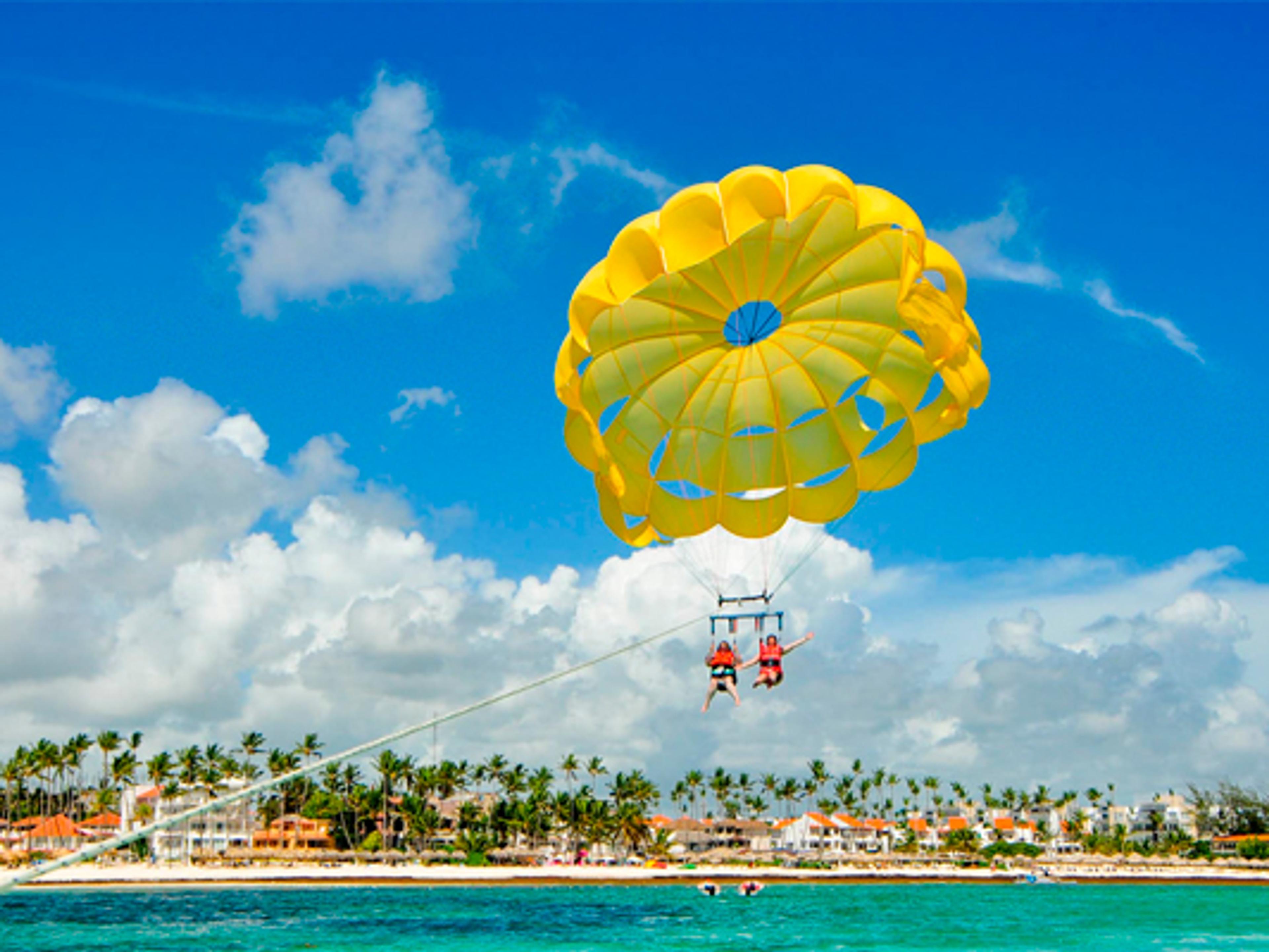 Power Fly Parasailing & Catamaran — 1