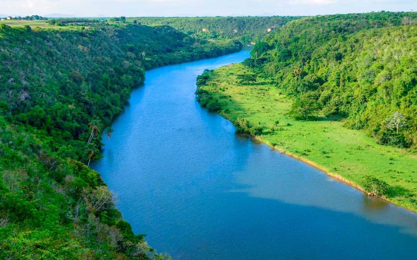 Catalina Island & Altos de Chavon image 1