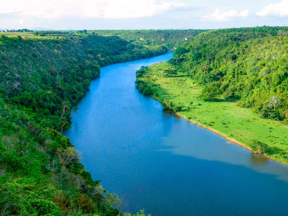 Catalina Island & Altos de Chavon image 1