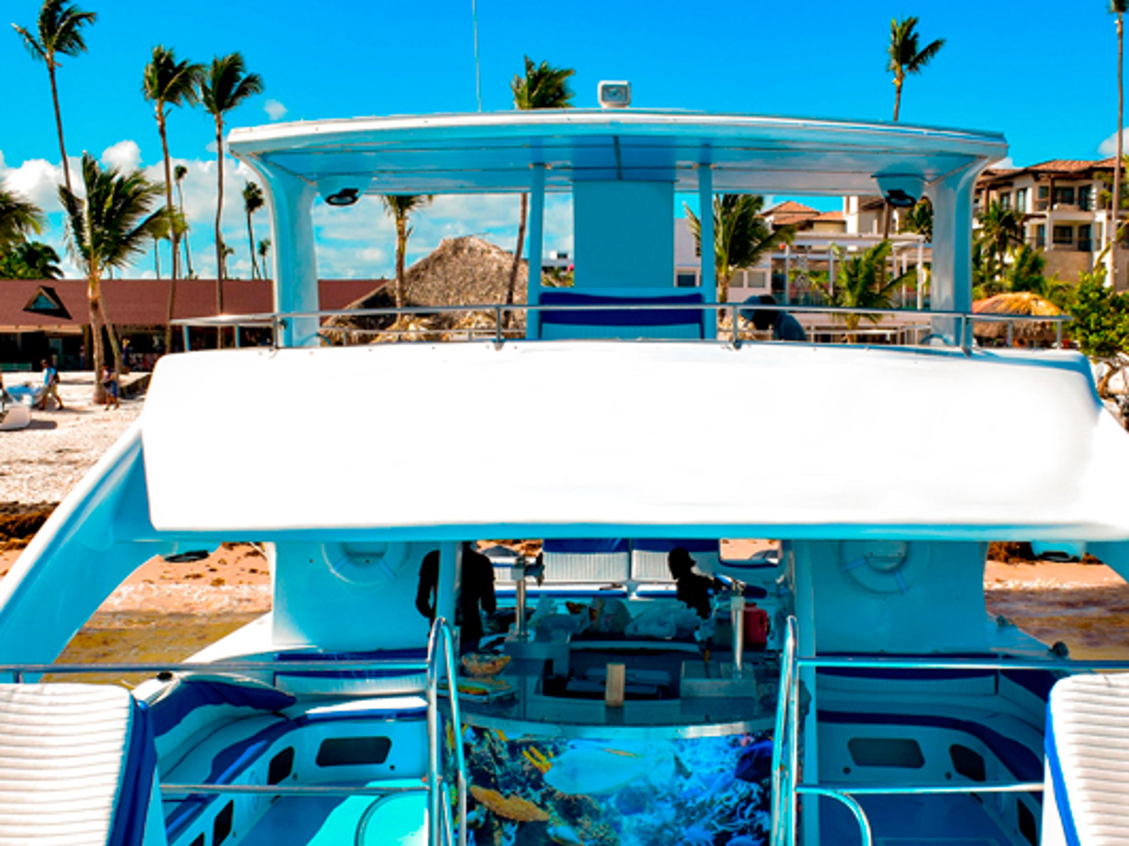 Catamarán Infinity Privado — 1