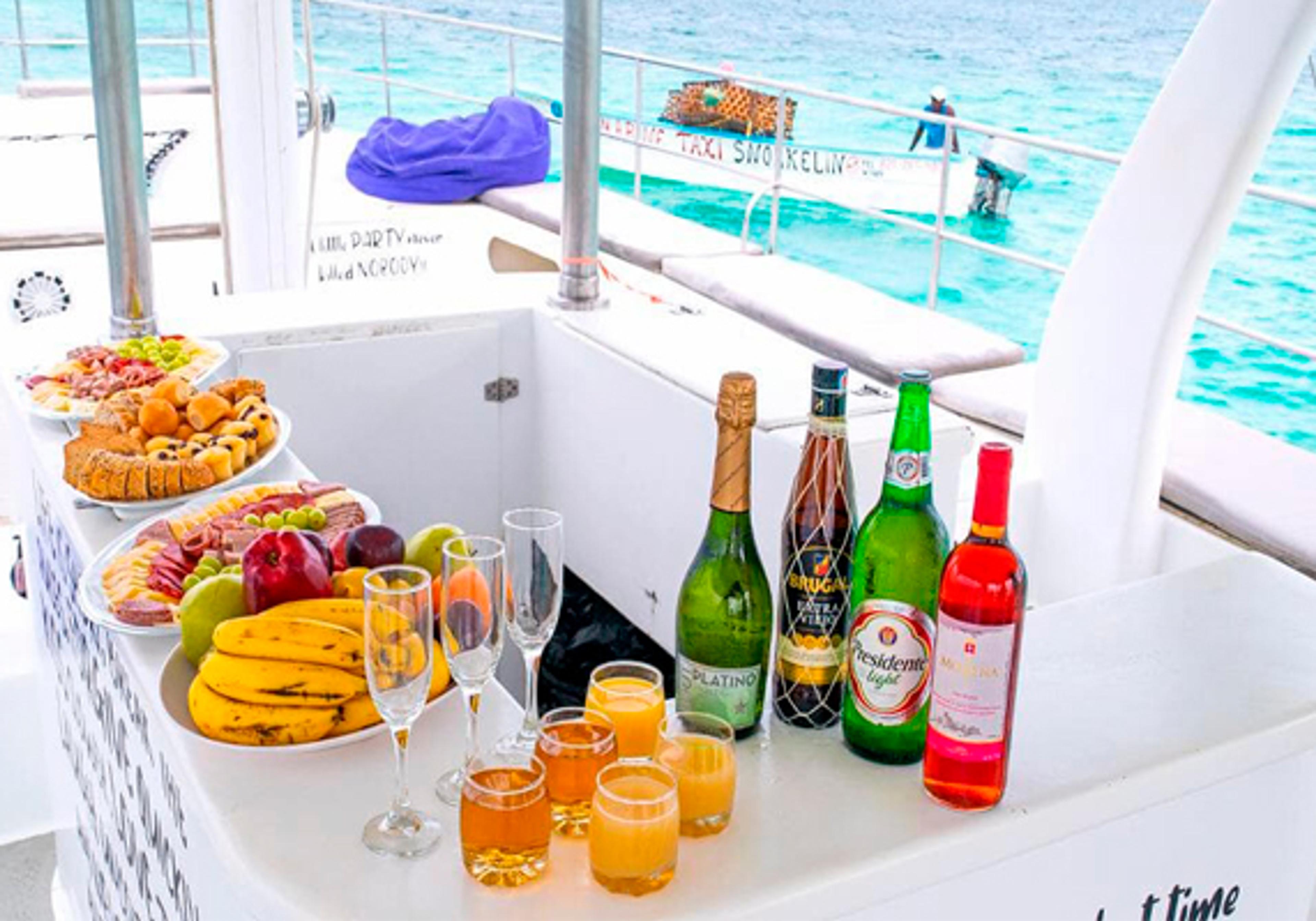Private Sailing Family Adventure — Catamaran Tour — 5