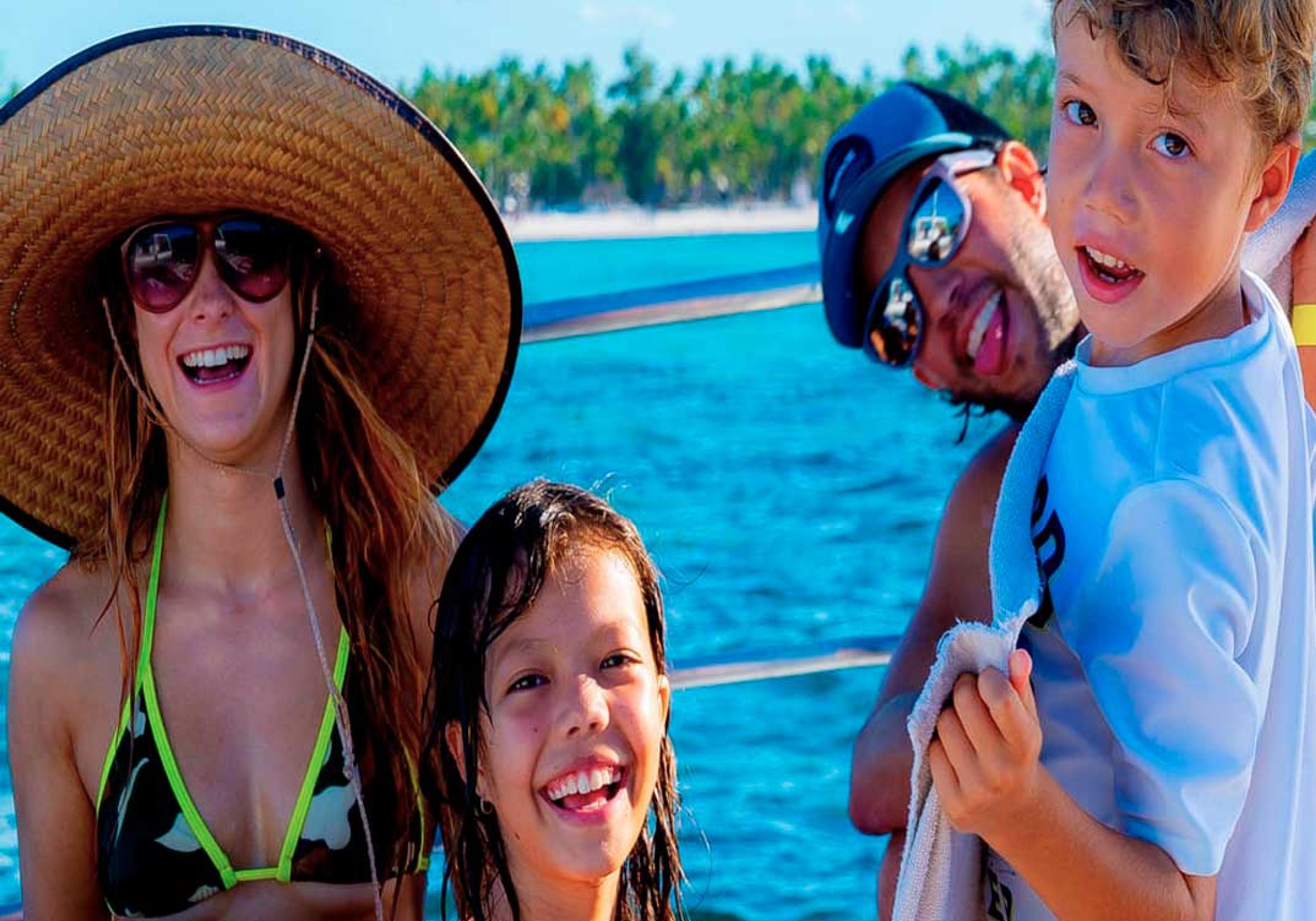 Power Cruise Catamaran & Snorkeling — 4