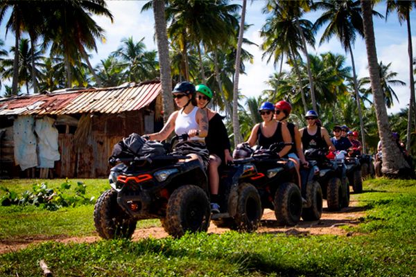 Montaña Redonda & Four-Wheel Adventure