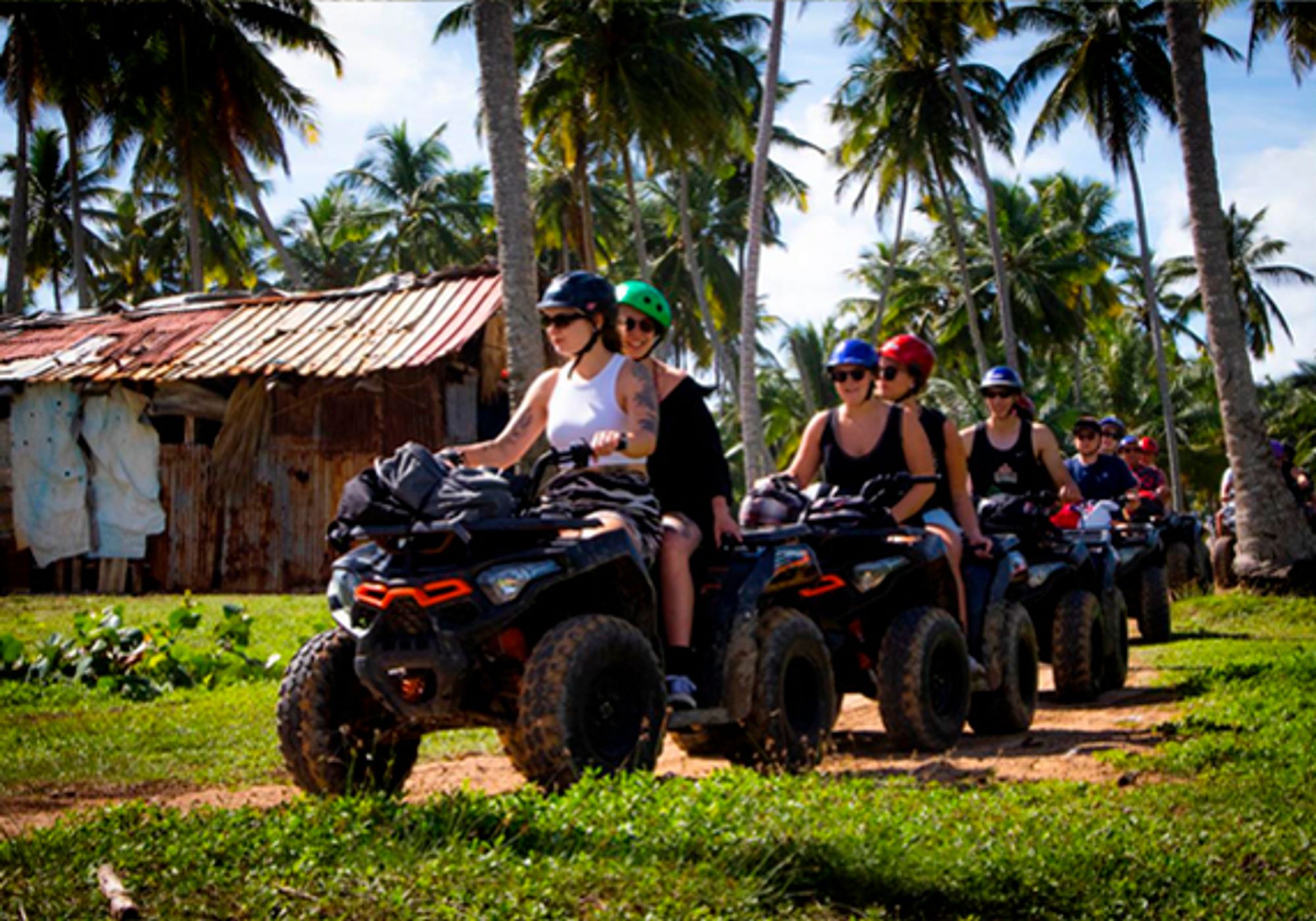 MontaƱa Redonda & Four-Wheel Adventure gallery 4