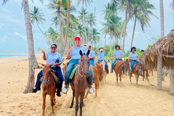 Montaña Redonda + Horse Back Riding — 5