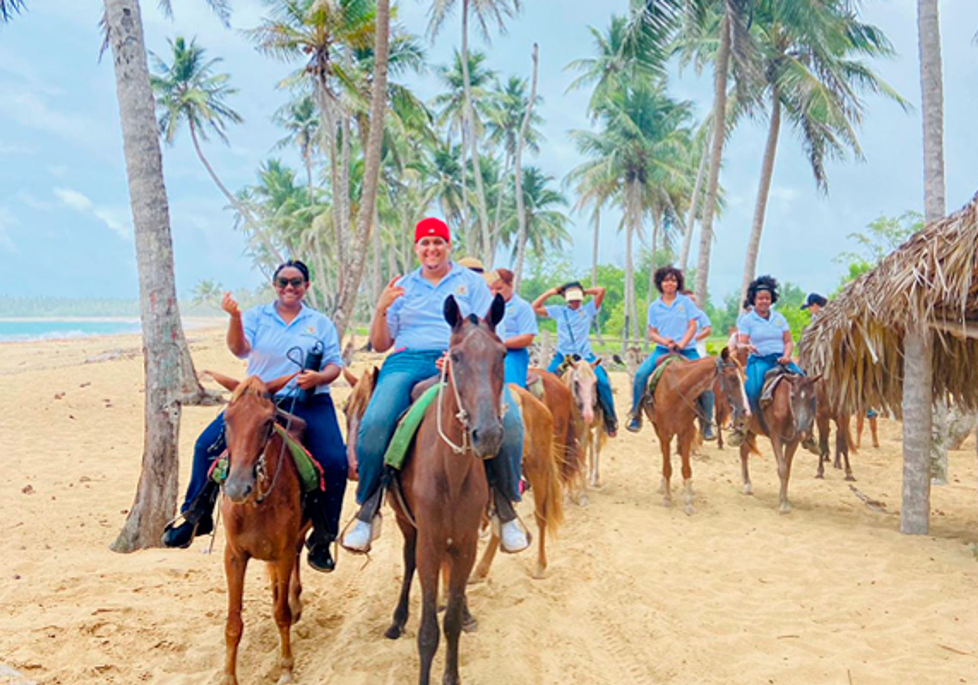 Montaña Redonda + Horse Back Riding gallery 5
