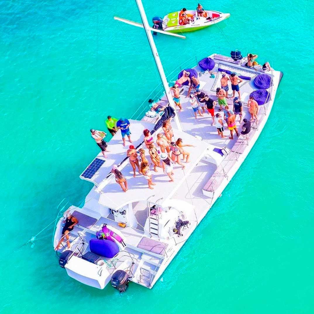 Power Cruise Catamaran & Snorkeling — 3
