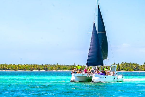 Aventura Privada en Catamarán — 4