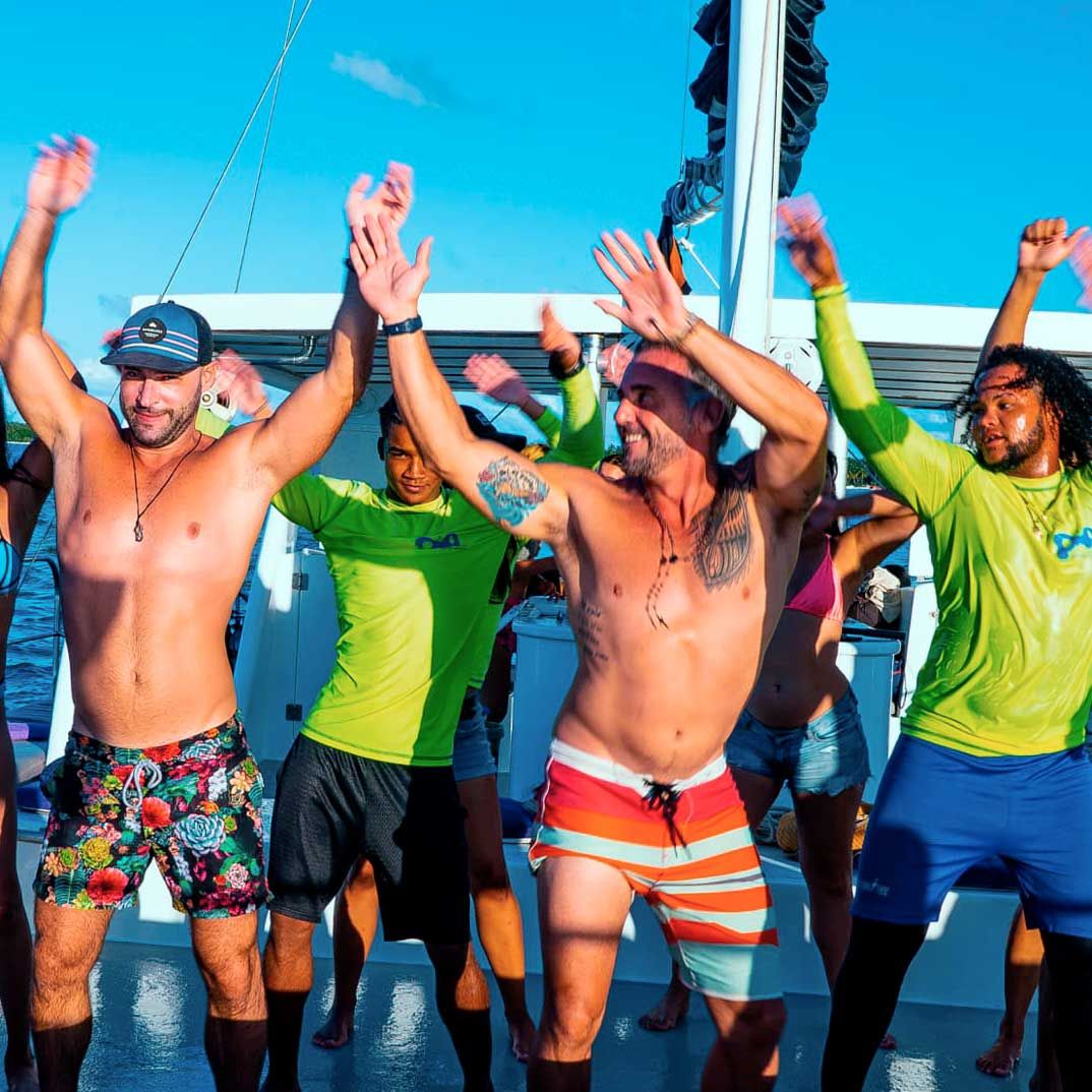 Catamaran Power Cruise et Snorkeling