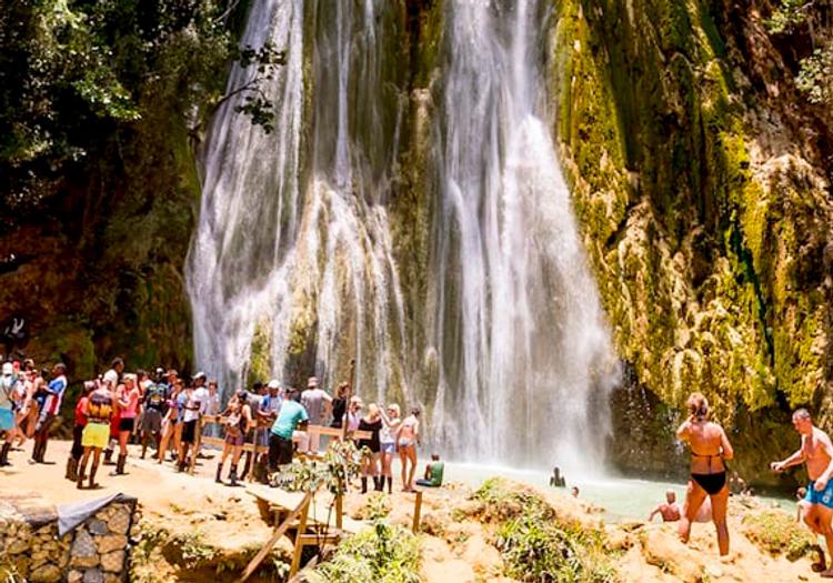 El Limón Waterfall & Bacardi Island from La Romana — 1