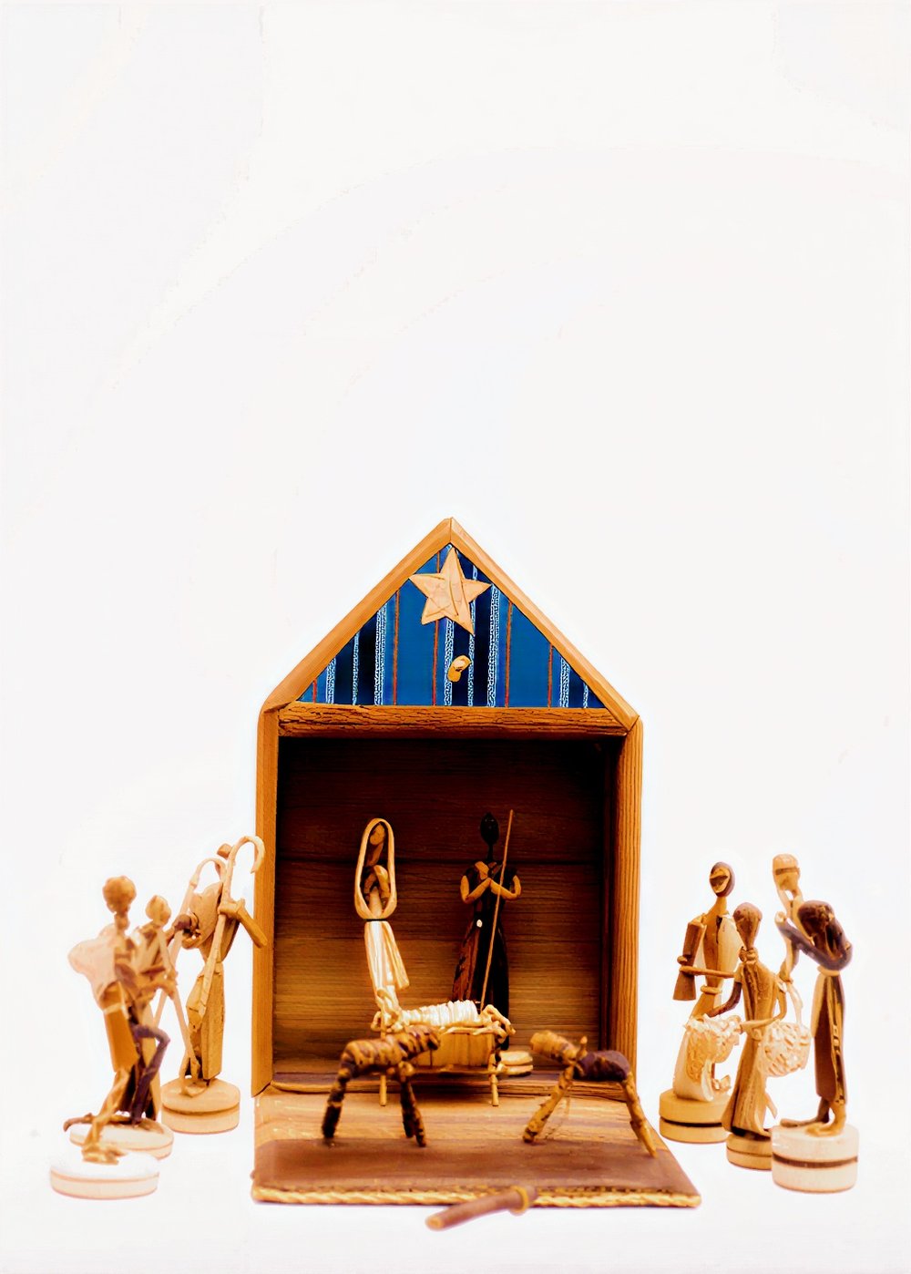 Complete Bethlehem Village Stable & Thatched Crèche Nativity Scene