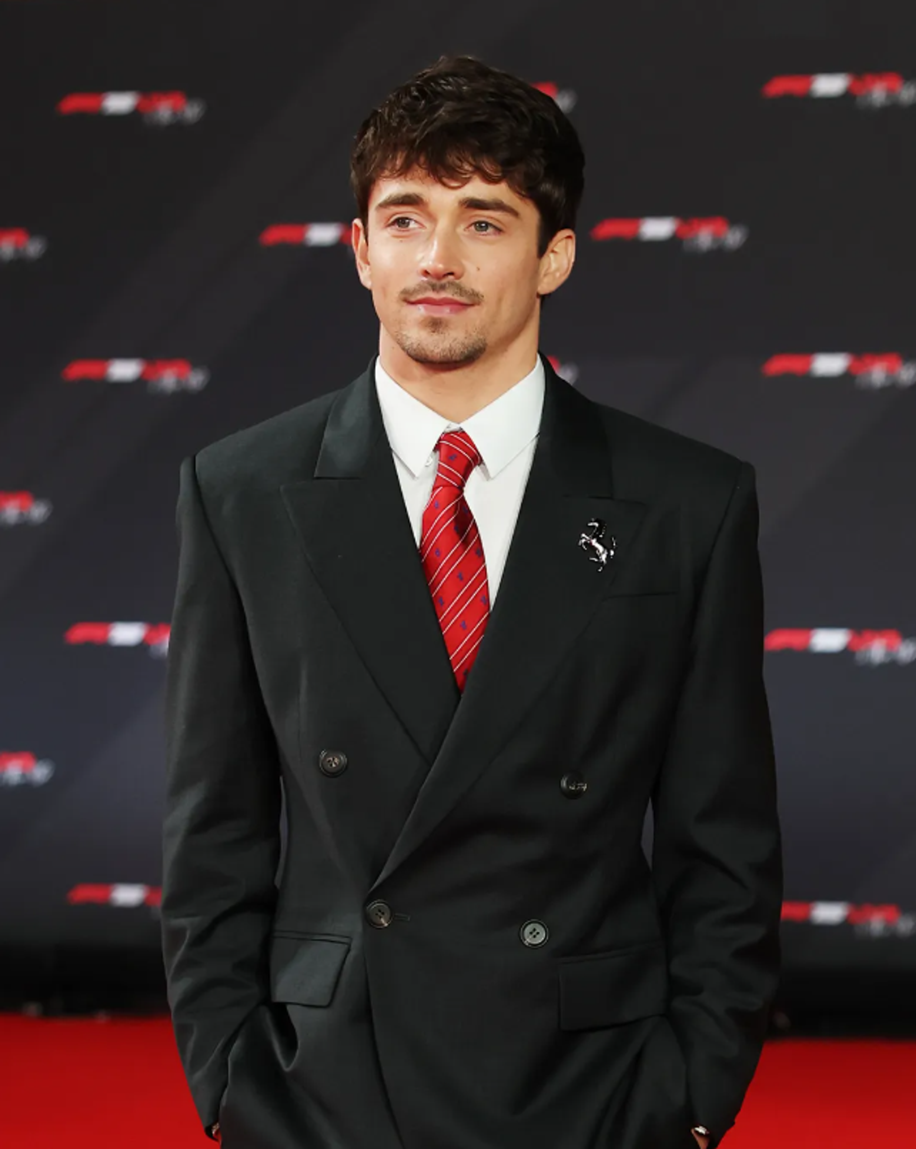 leclerc red carpet evento ferrari