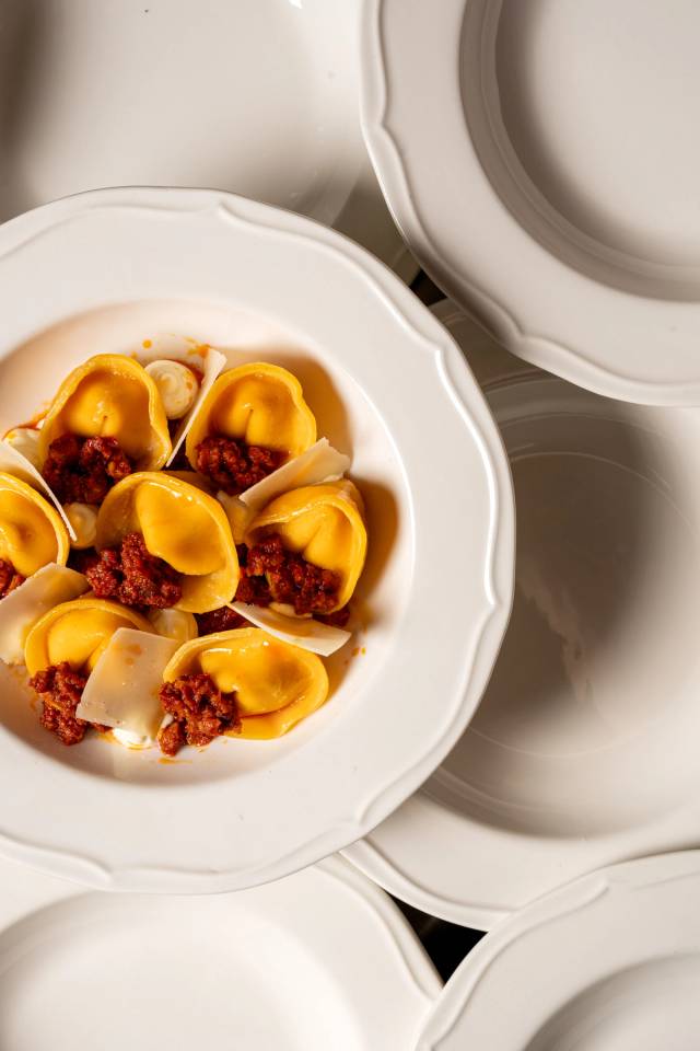 'Nduja pasta, tortellini, tomato, garlic