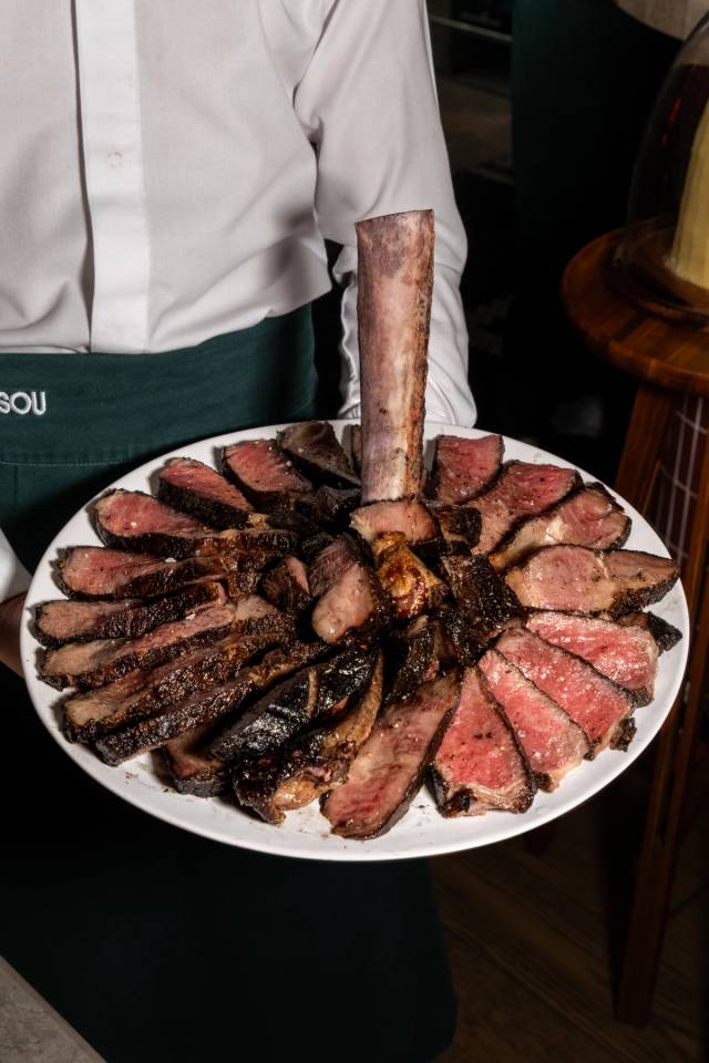 Wagyu tomahawk