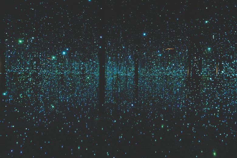 Yayoi Kusama Firefly Infinity Mirror Room