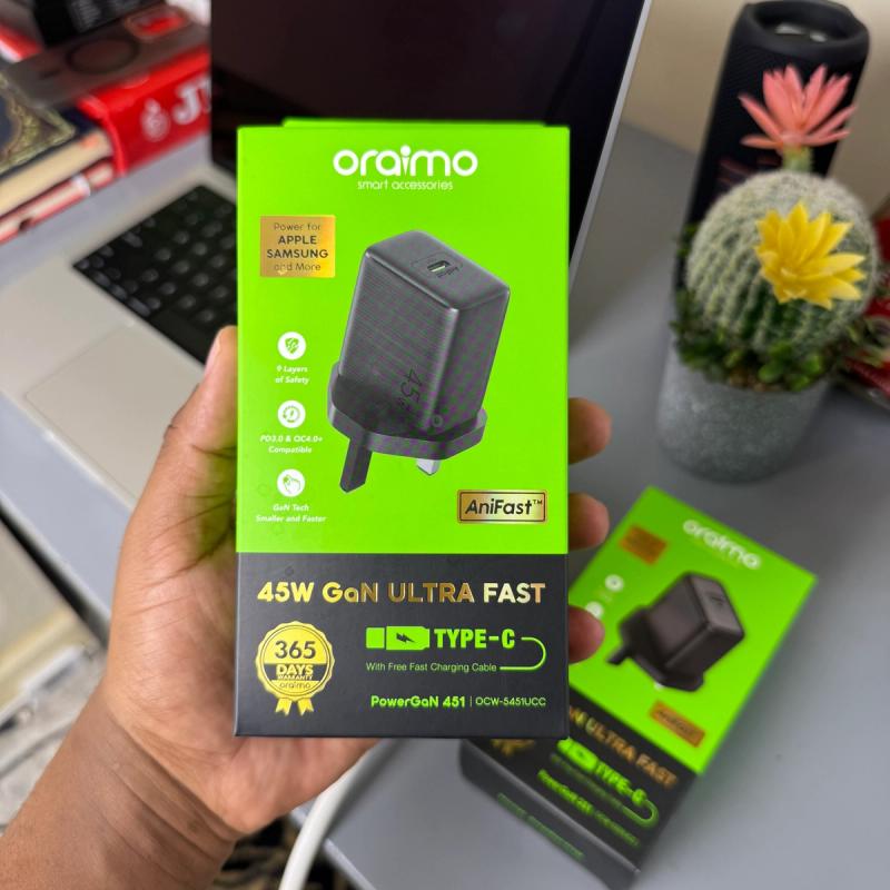Oraimo PowerGaN 451 + C to C Cable 45W GaN Charger