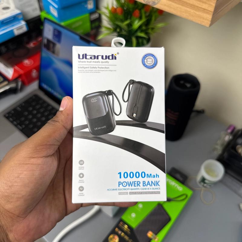 Utarudi 10000mAh portable powerbank with iphone and type C cables