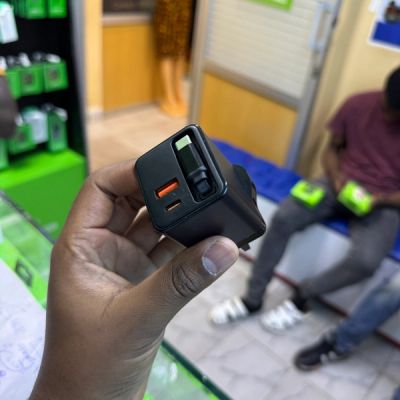 Utarudi 22.5 Adapter with Retractable Type C Cable