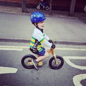 Sitwell Cycling Club members out on a ride