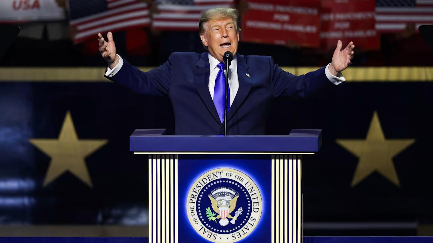 Trump Pledges $5,000 Payments to Adults if Republicans Win Midterms