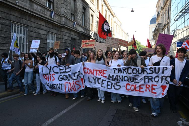 Over 2.66 Lakh Protesters Rally Across France Over School Funding