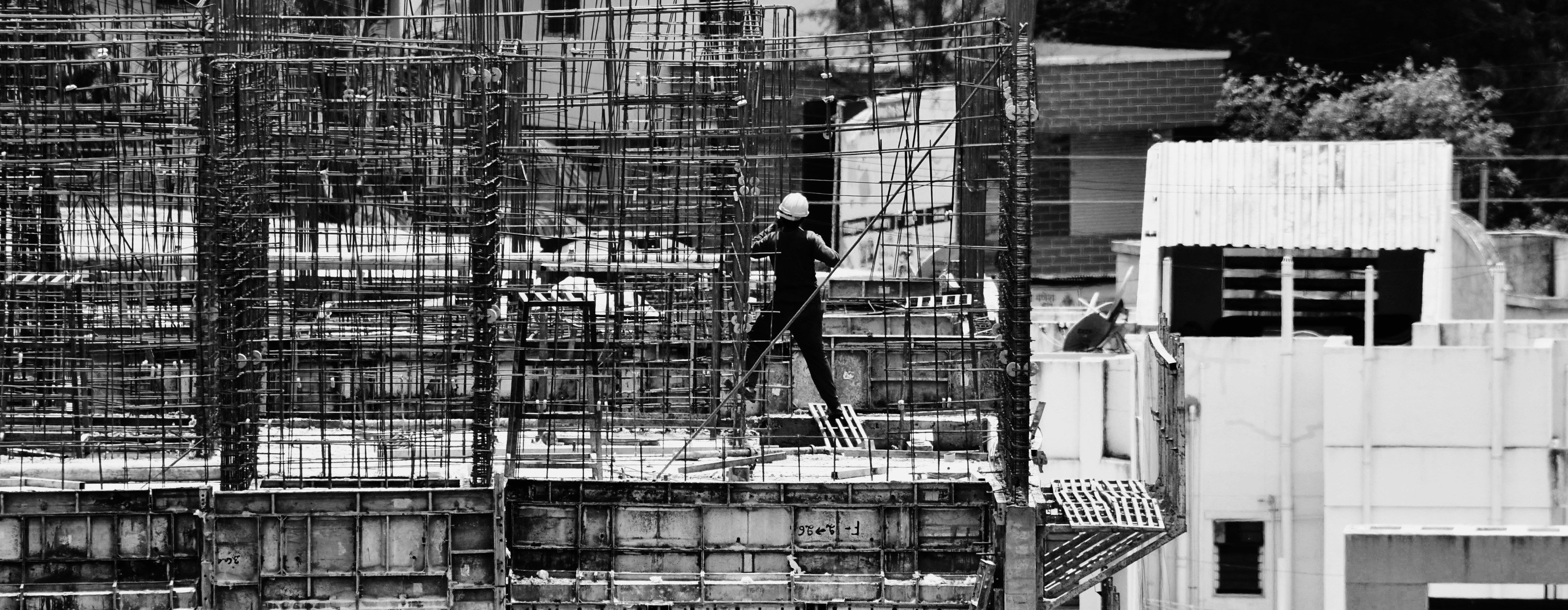 Unemployment rate eases marginally to 4.9% in Feb