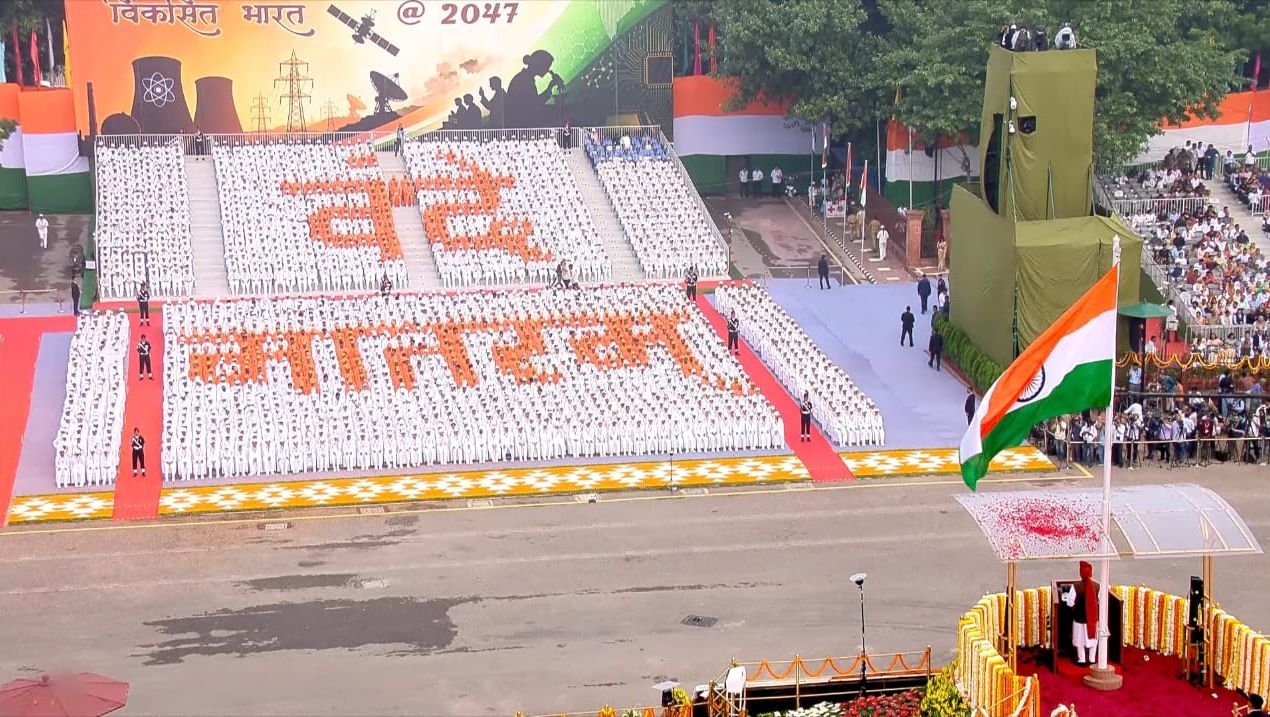 Historic First: Vande Mataram Rendered at Red Fort on 80th Independence Day