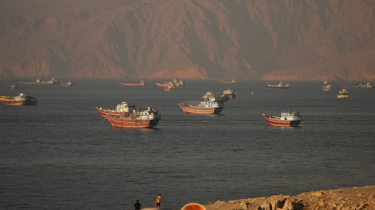 Iran-Oman Hormuz Talks: Maritime Control vs. Global Energy Security
