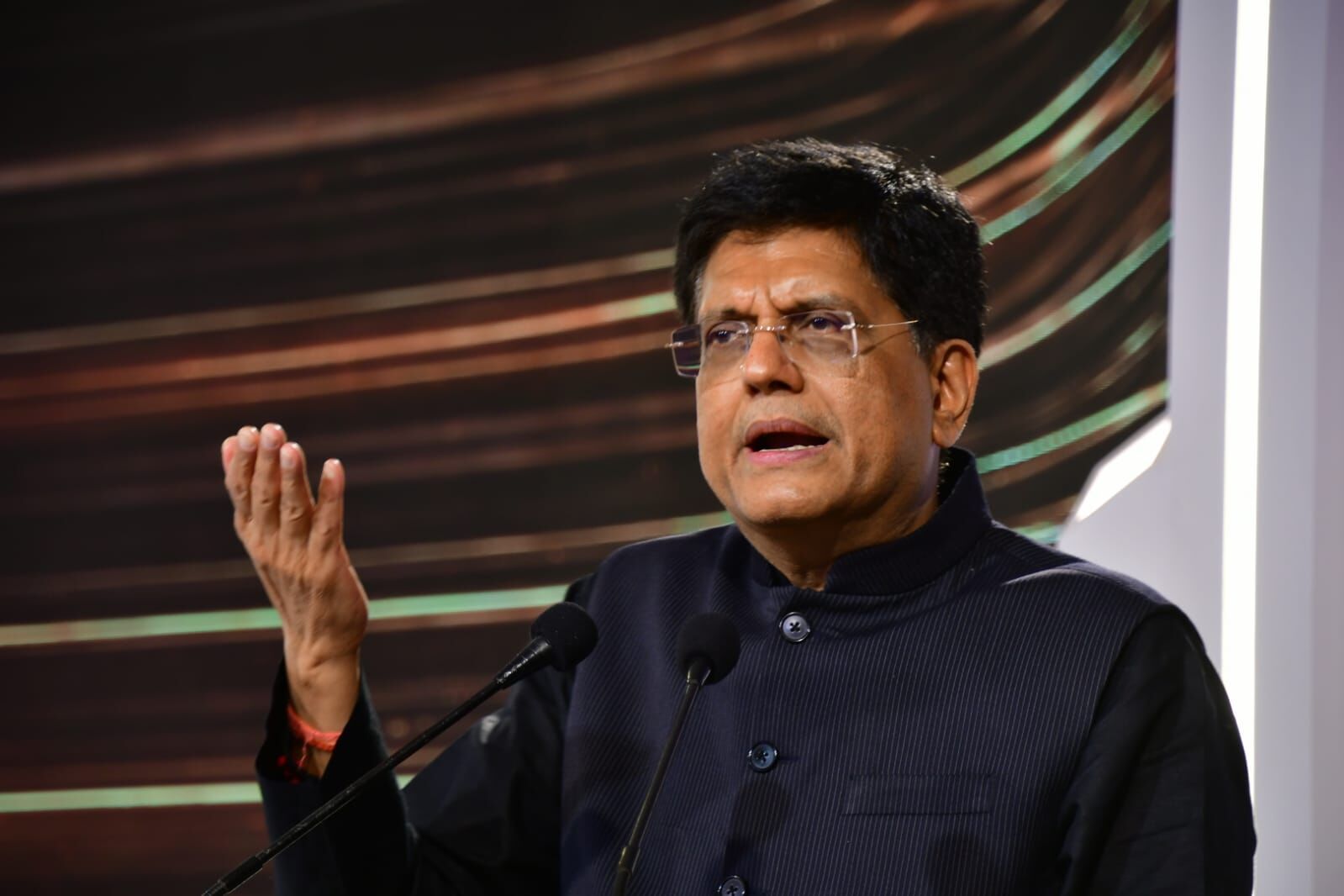 Turn global chaos into export boom, cut import reliance: Goyal