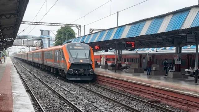 India’s First Vande Bharat Freight EMU Hits 130 kmph in Trial Run