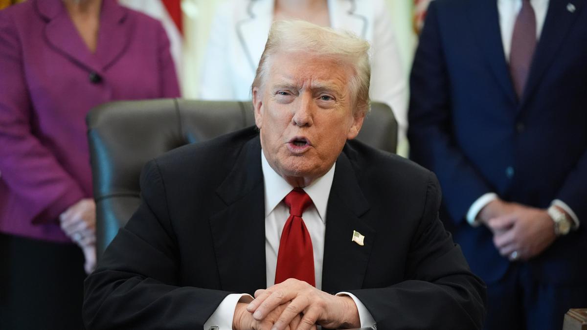 Trump Suspends 100% Tariff Threat on India and China Over Russian Oil