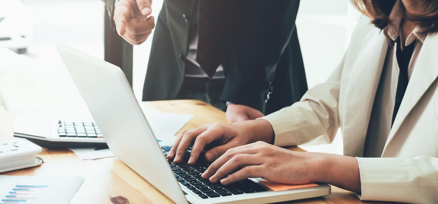 How do SOC and MDR services complement each other